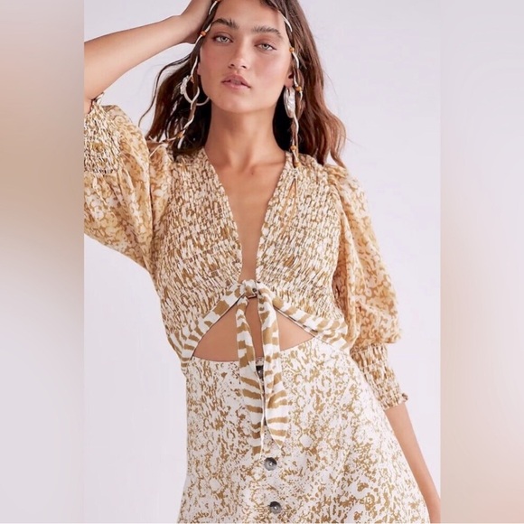 Free People String of Hearts Maxi Dress XS EUC Smocked Tie Front Cutout Boho - Picture 2 of 11